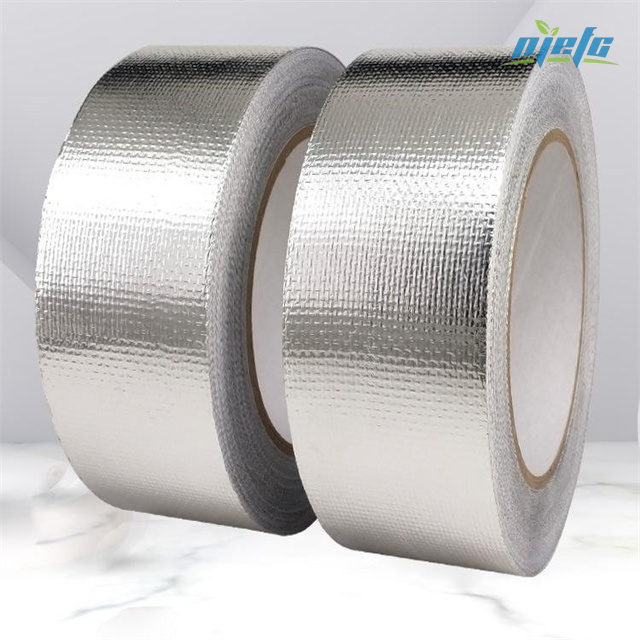 Papier d'aluminium de matériau isolant stratifié avec un tissu en fibre de verre 